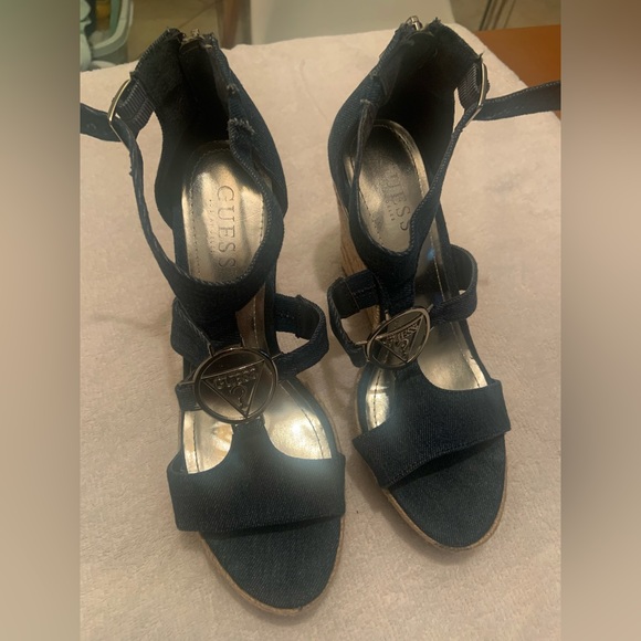 GUESS denim wedges - Picture 3 of 3